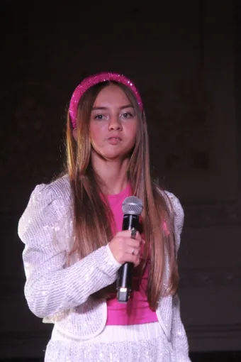 Soutien à Charlotte Deseigne, jeune talent rencontré à l’occasion d’Octobre Rose, Lille, Les Délices d’un Regard