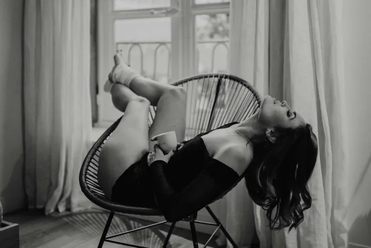 Capter l’essence de la femme intemporelle. Une ode à celles qui osent se révéler à Lille, Lille, Les Délices d’un Regard